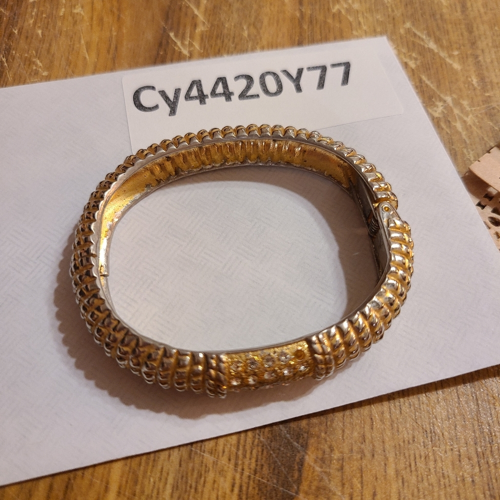 Vintage Bracelet - Picture 13 of 17